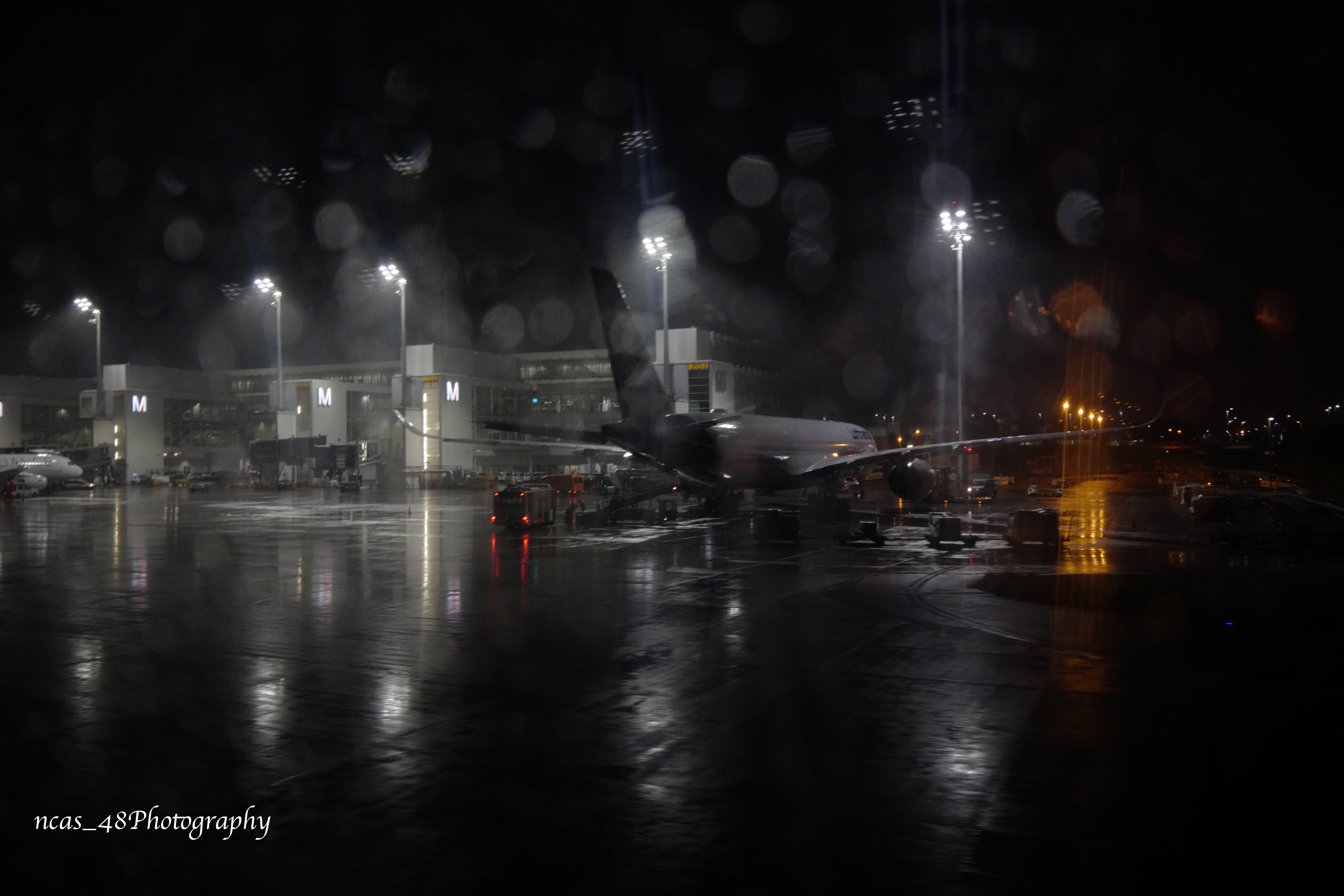 Lufthansa A350 MUC Rain